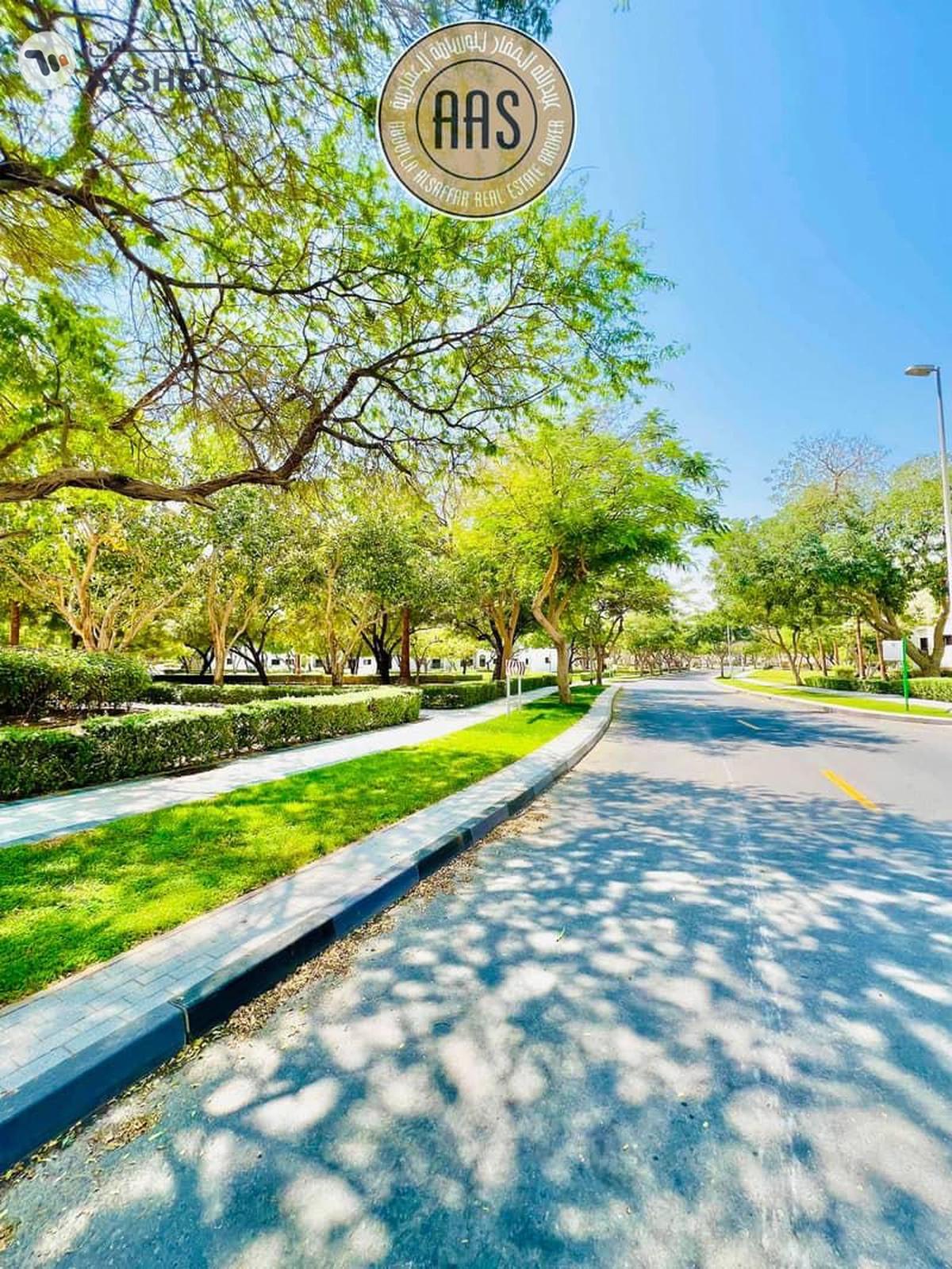 One Month Free ! Luxurious Brand new Building ! Closed To Metro ! With All Aminities ! Ready to Move-0-portrait