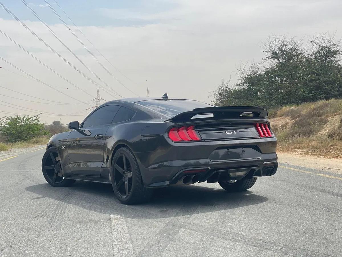Ford Mustang Gt 2022 V8 5.0L-4-4