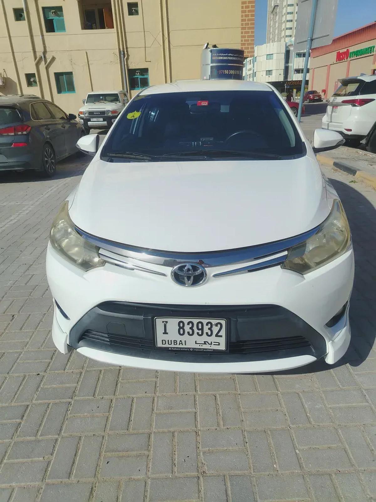 Toyota Yaris Sport 2014 - GCC Specs t-7-7