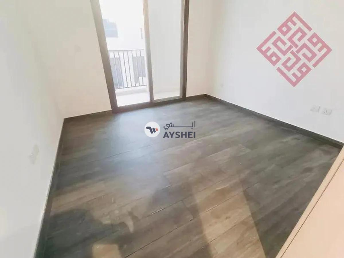 Spacious 4 Bedroom Villa| Private Garden| Villa Community-10-10