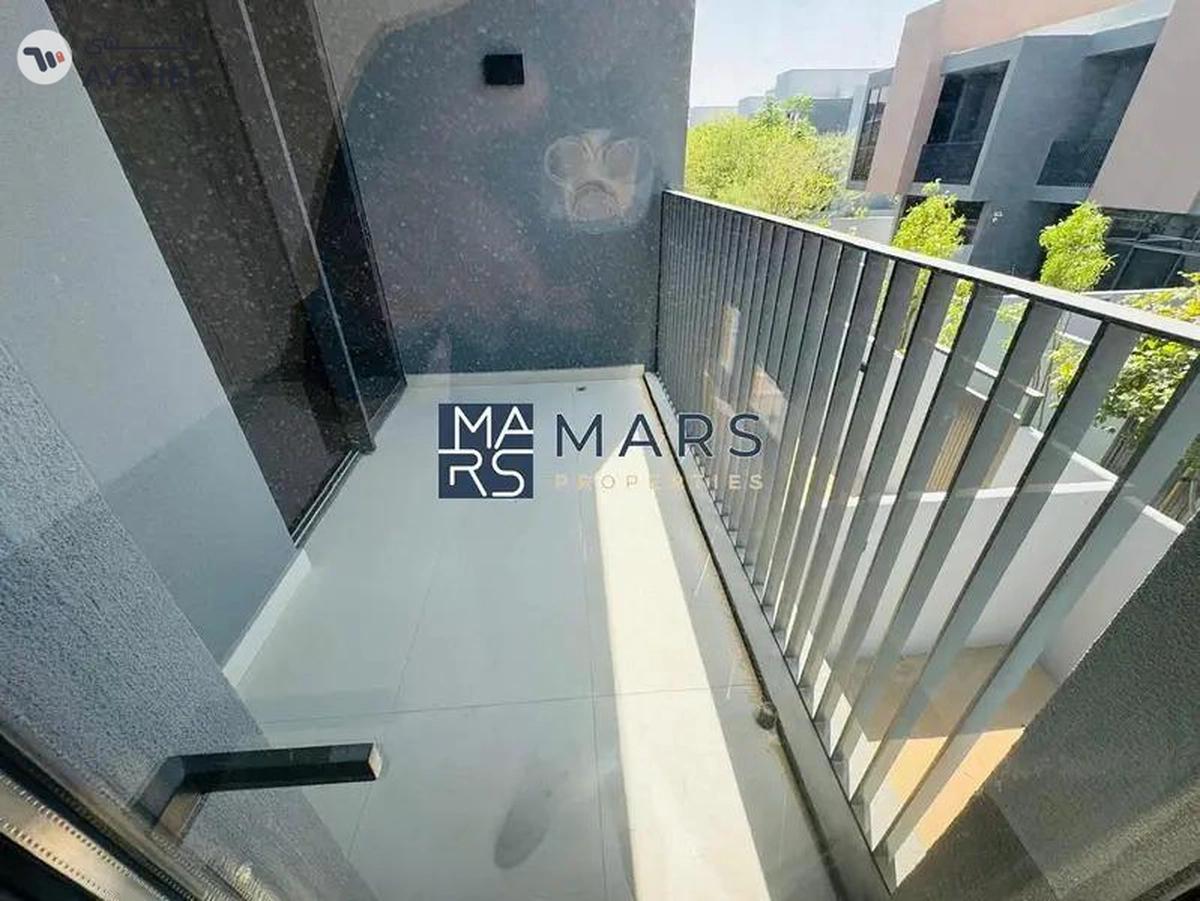 Corner Unit Ready To Move in Gated Community-11-11