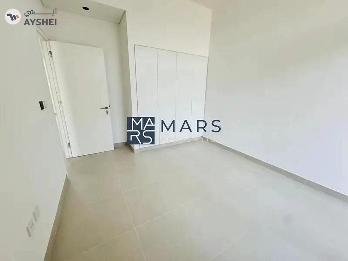 Corner Unit Ready To Move in Gated Community-12-12