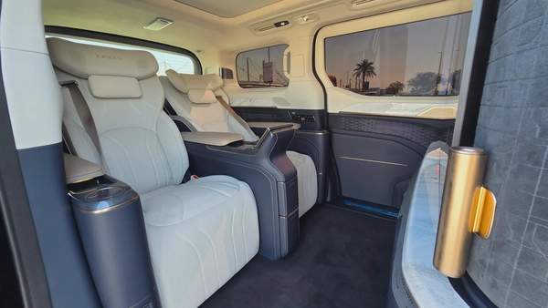 ZEEKR 009 Glory Edition