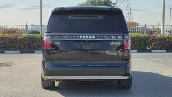 ZEEKR 009 Glory Edition