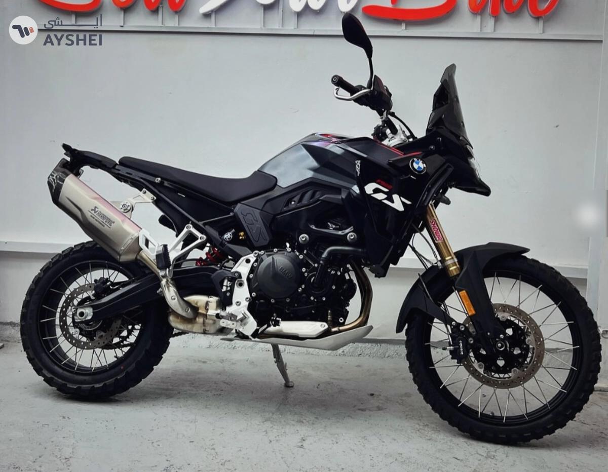 BMW F900GS – Triple Black (2025) 🔥-0-landscape