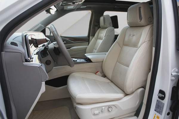 CADILLAC ESCALADE - ESV 4WD - PREMIUM LUXURY - 2023 - FULLY LOADED - AMZING CONDITION