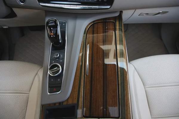 CADILLAC ESCALADE - ESV 4WD - PREMIUM LUXURY - 2023 - FULLY LOADED - AMZING CONDITION