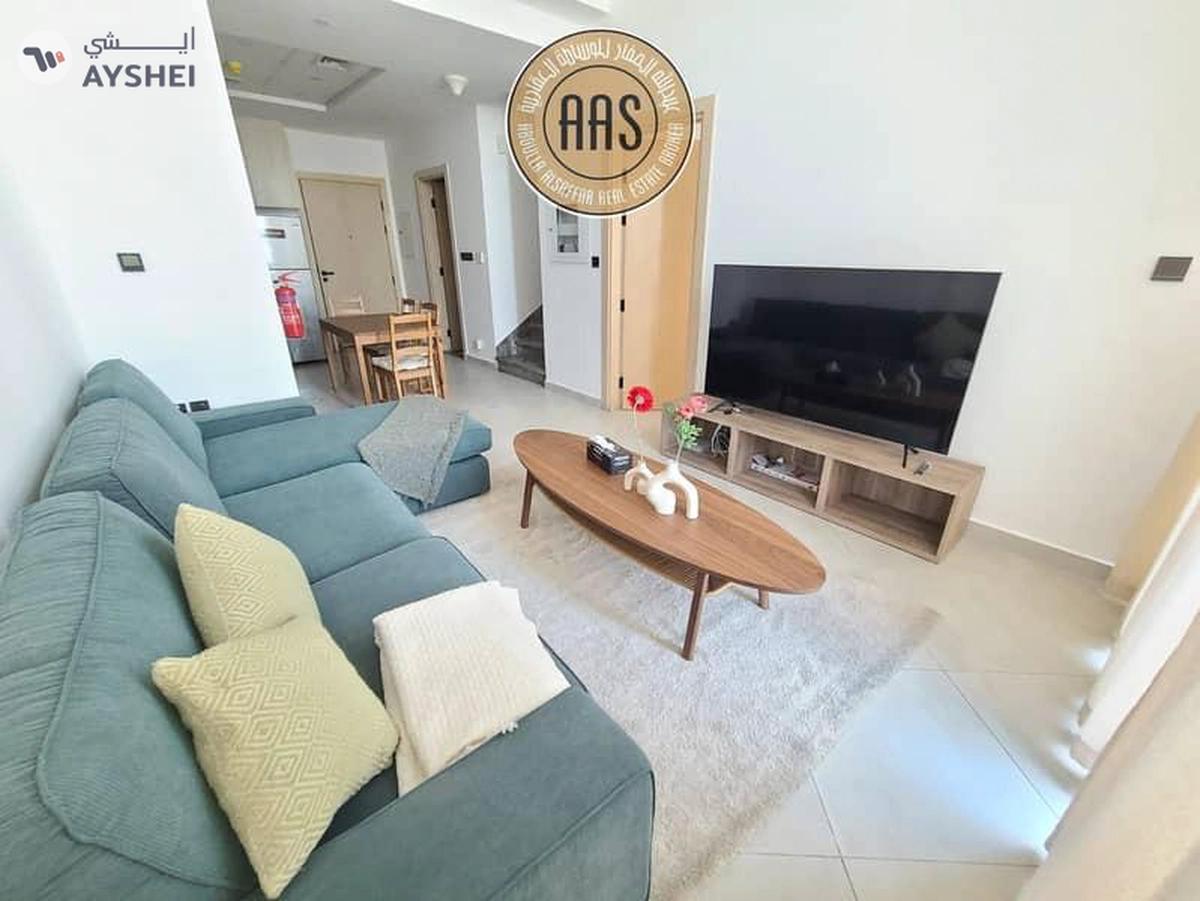 Luxury store room 3bhk 3bathrooms in 130k balcony wardrobes 1parking free-10-10