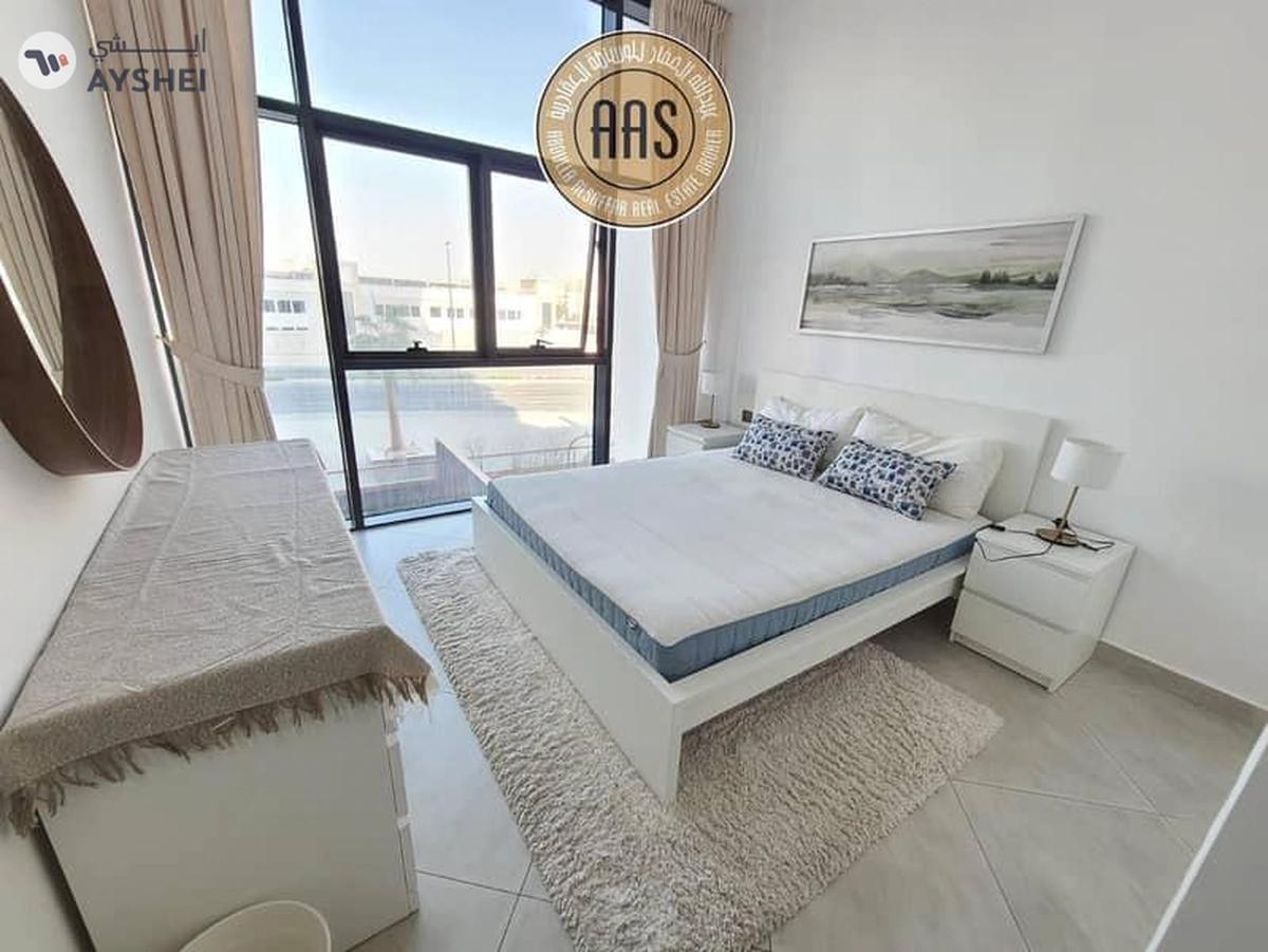 Luxury store room 3bhk 3bathrooms in 130k balcony wardrobes 1parking free-6-6