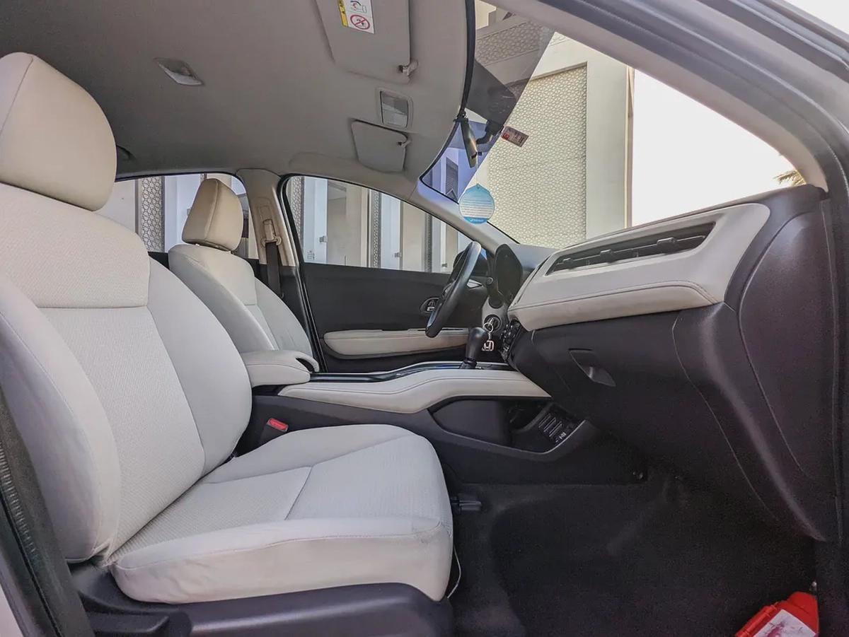 Honda HRV 2019 GCC MID Option With Navigation Premium Condition Car With Low KM-7-7