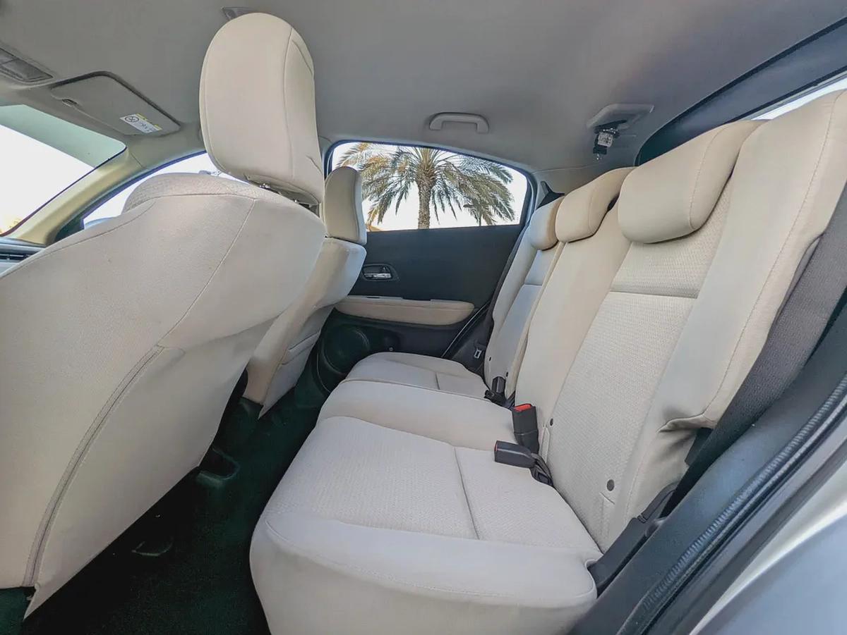 Honda HRV 2019 GCC MID Option With Navigation Premium Condition Car With Low KM-11-11