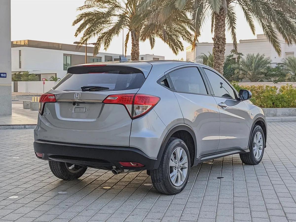 Honda HRV 2019 GCC MID Option With Navigation Premium Condition Car With Low KM-12-12