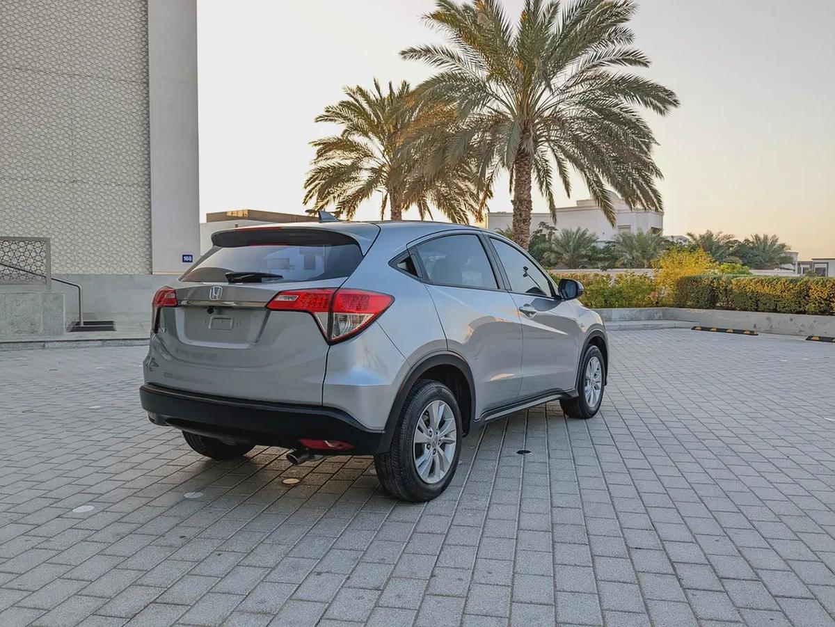Honda HRV 2019 GCC MID Option With Navigation Premium Condition Car With Low KM-13-13