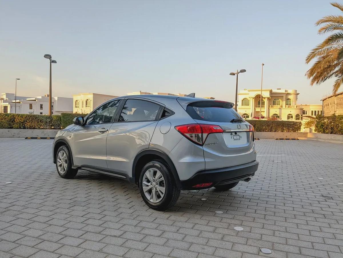 Honda HRV 2019 GCC MID Option With Navigation Premium Condition Car With Low KM-14-14