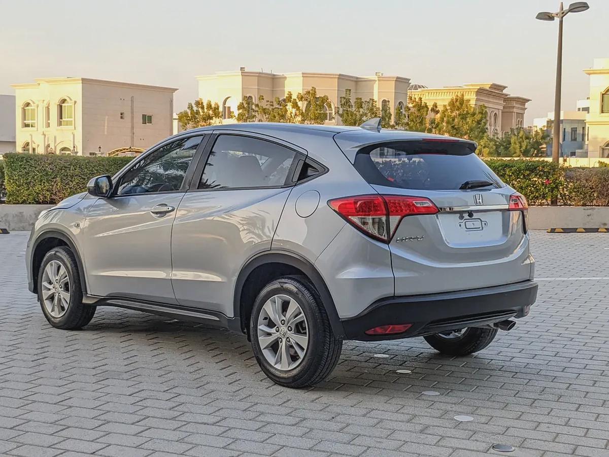 Honda HRV 2019 GCC MID Option With Navigation Premium Condition Car With Low KM-16-16