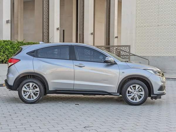 Honda HRV 2019 GCC MID Option With Navigation Premium Condition Car With Low KM