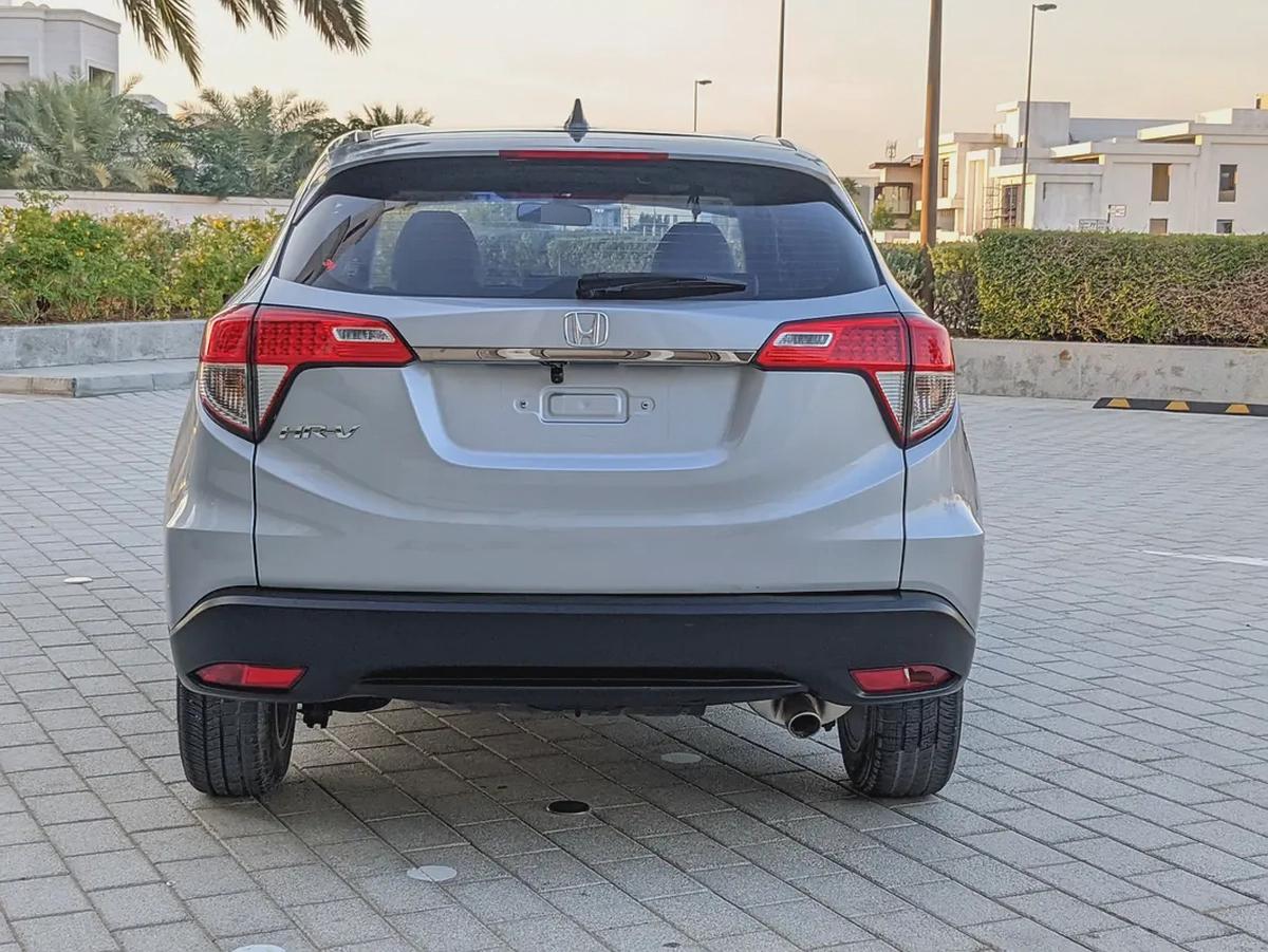 Honda HRV 2019 GCC MID Option With Navigation Premium Condition Car With Low KM-18-18