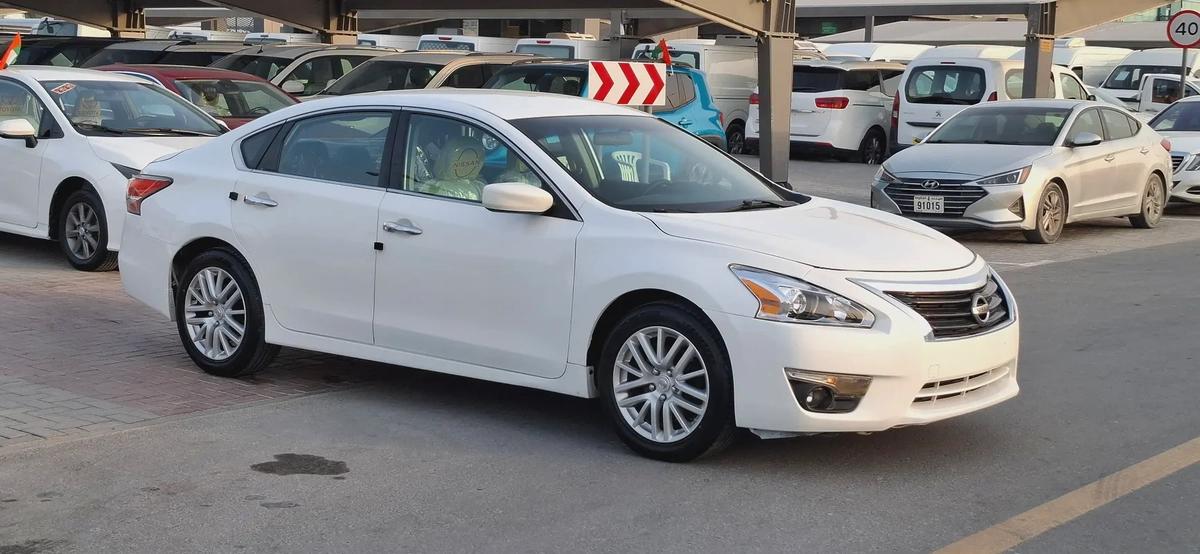 Nissan Altima S 2015 - Canadian Specs - GCC Ready-1-1