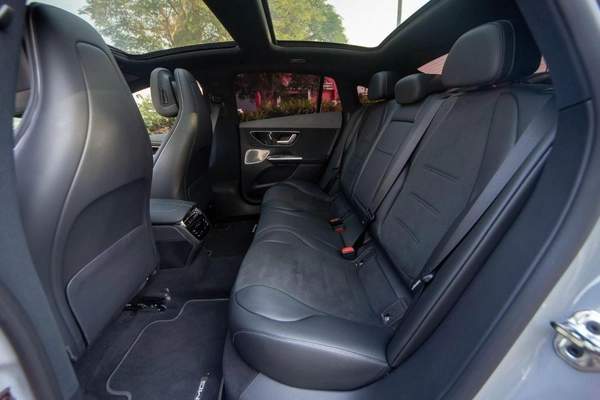 Mercedes-Benz EQE 43 2023 Mercedes-AMG EQE 43 4MATIC — 15,000 km only Fully electric luxury-performance sedan. Dual-motor