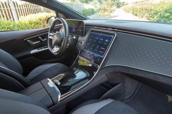 Mercedes-Benz EQE 43 2023 Mercedes-AMG EQE 43 4MATIC — 15,000 km only Fully electric luxury-performance sedan. Dual-motor