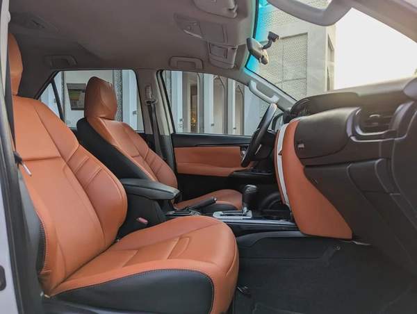 TOYOTA FORTUNER 2017 FACELIFTED 2025 GCC V4 2.7L IN PERFECT CONDITION