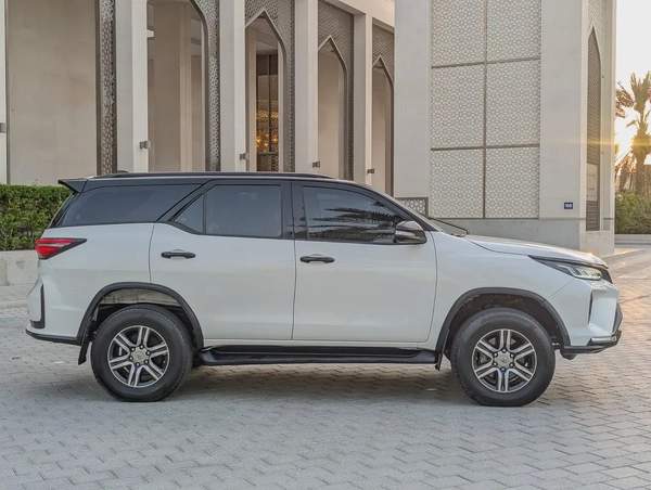 TOYOTA FORTUNER 2017 FACELIFTED 2025 GCC V4 2.7L IN PERFECT CONDITION