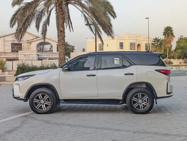 TOYOTA FORTUNER 2017 FACELIFTED 2025 GCC V4 2.7L IN PERFECT CONDITION