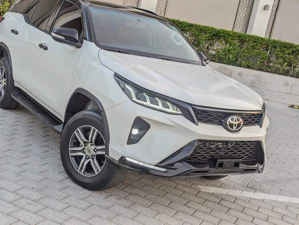 TOYOTA FORTUNER 2017 FACELIFTED 2025 GCC V4 2.7L IN PERFECT CONDITION