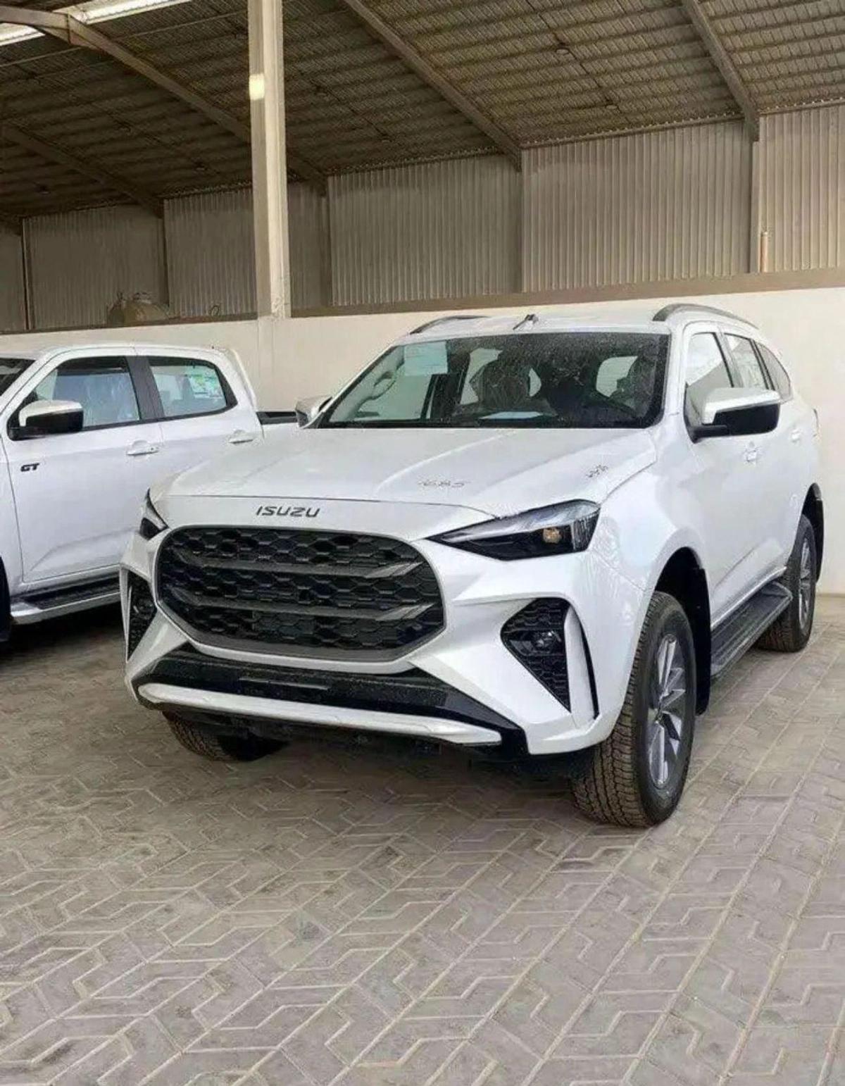 Isuzu MU X NEW ISUZU MU-X Turbo Diesel 3.0 — Full Option-0-0
