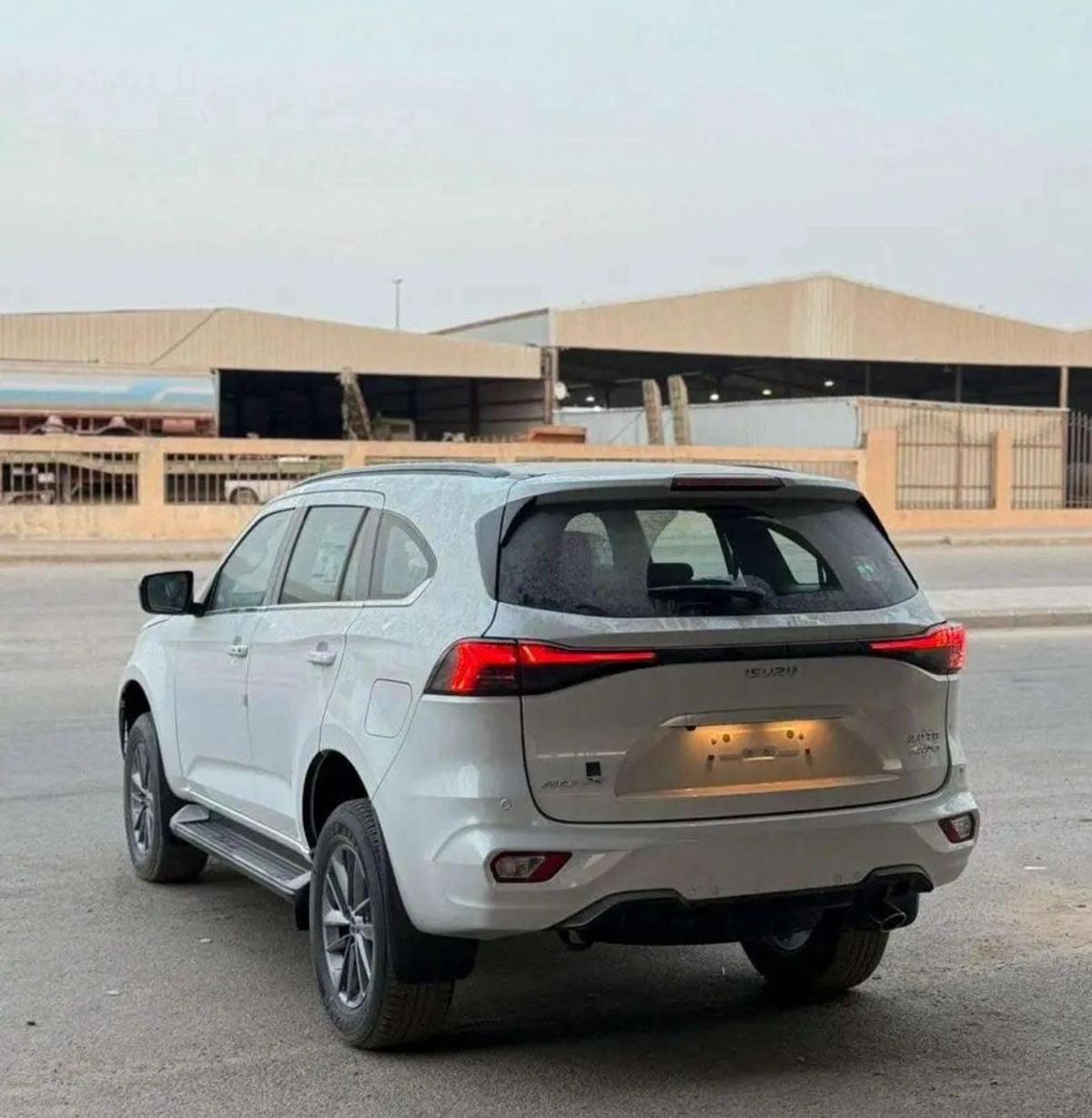Isuzu MU X NEW ISUZU MU-X Turbo Diesel 3.0 — Full Option-2-2