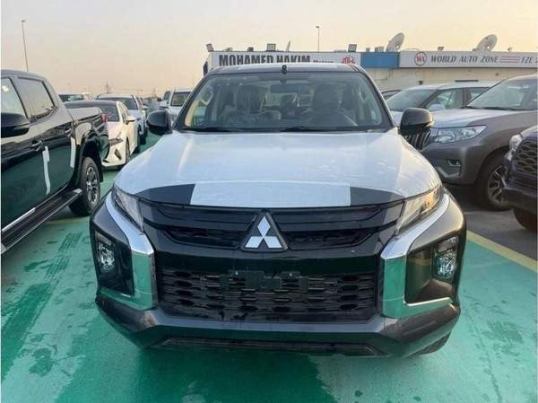 Mitsubishi L200 sportero deseil 4x4 full option automatic