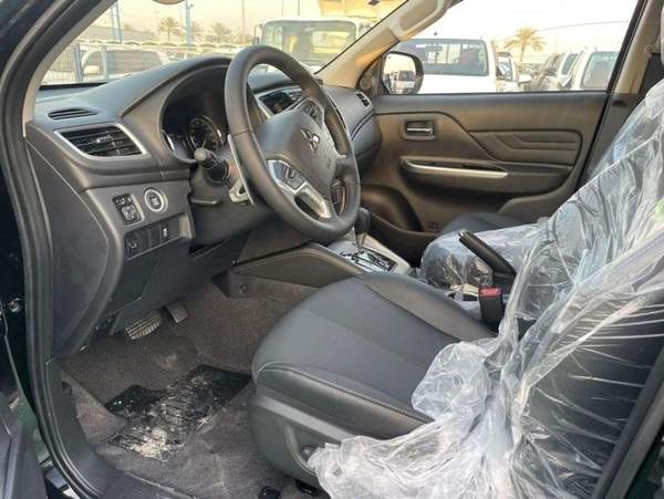 Mitsubishi L200 sportero deseil 4x4 full option automatic
