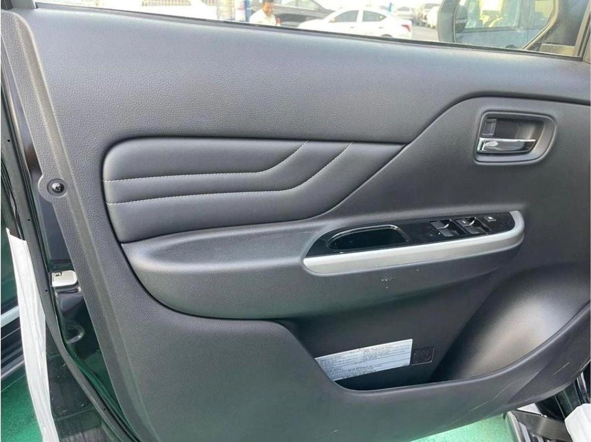 Mitsubishi L200 sportero deseil 4x4 full option automatic-16-16