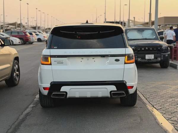 Land Rover Range Rover Sport HSE Supercharged 2018 GCC Specs