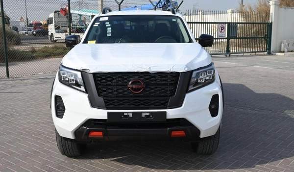 Nissan Navara FULL OPTION