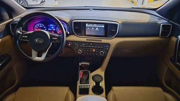 AGENCY SERVICE HISTORY PANORAMIC ROOF LEATHER SEAT CAMERA SCREEN FULL OPTION 2020 II GCC Specs