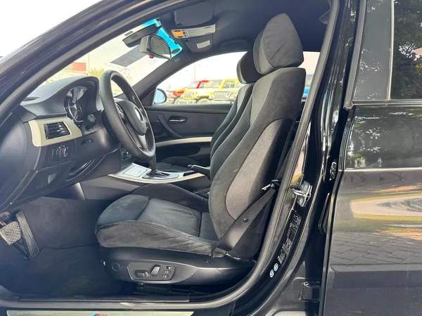 BMW | 323i | 2006 | ONLY | 80622 KM | JAPAN IMPORT | CLEAN TITLE