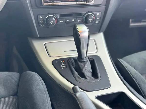BMW | 323i | 2006 | ONLY | 80622 KM | JAPAN IMPORT | CLEAN TITLE