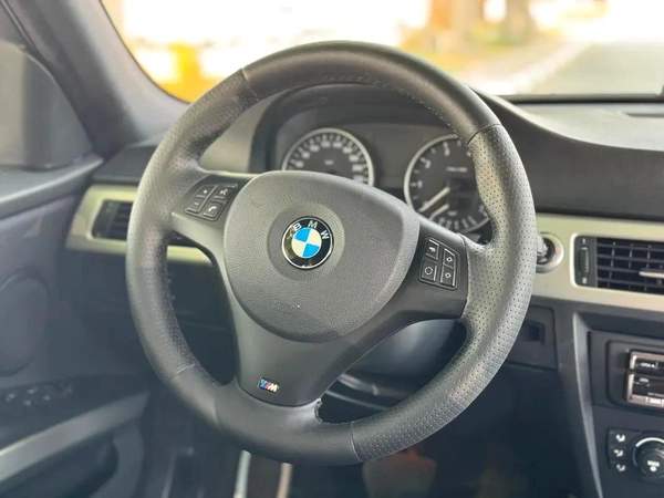 BMW | 323i | 2006 | ONLY | 80622 KM | JAPAN IMPORT | CLEAN TITLE