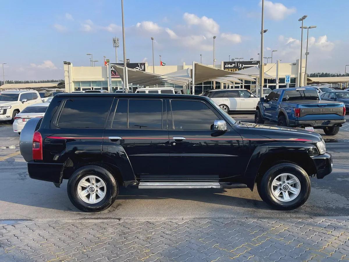 Nissan Patrol Safari - 2019 - GCC Specs - Safari Trim-7-7