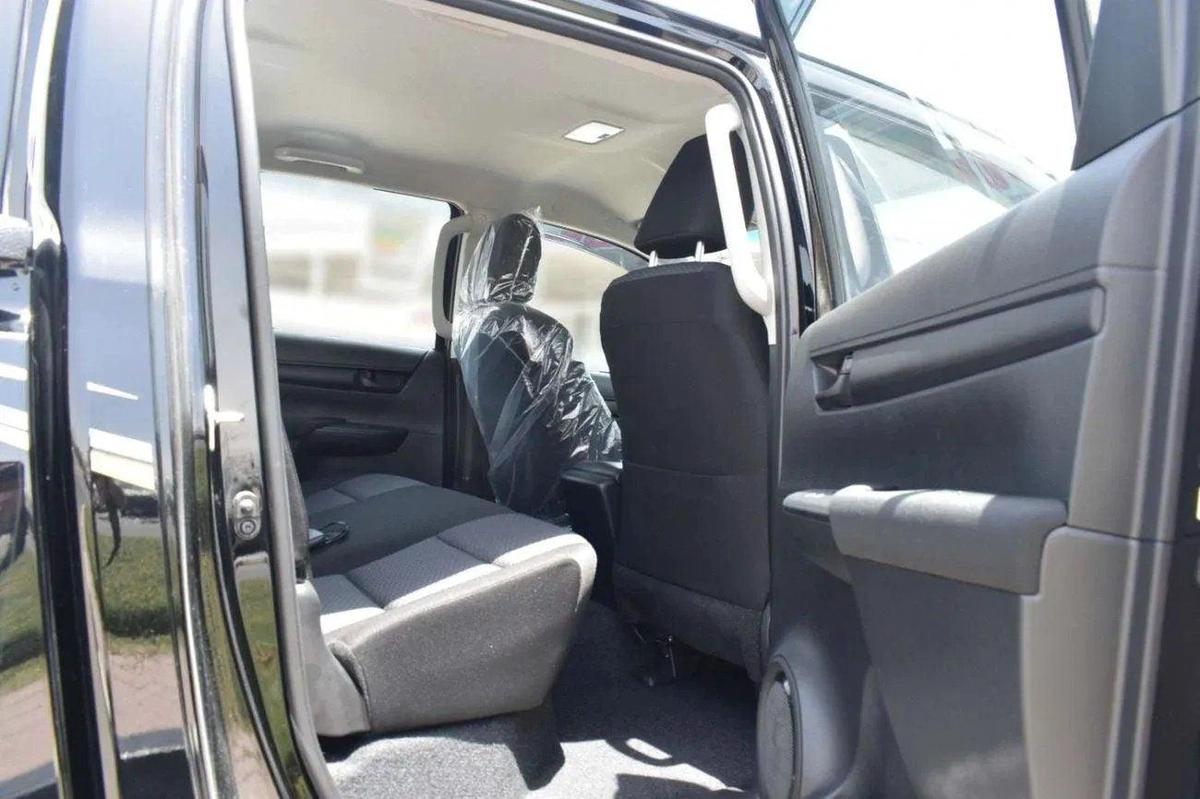 Toyota Hilux HILUX DC 2.7L AT P.WINDO 4X4-10-10