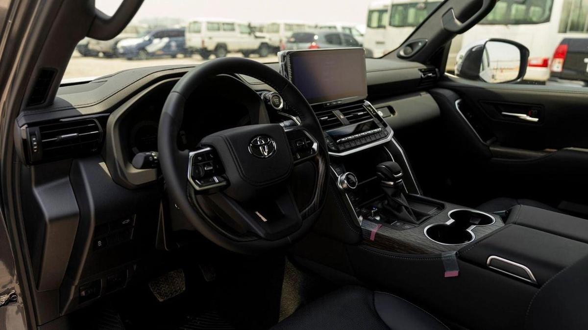 Toyota Land Cruiser Land cruiser VXR 3.3L Diesel-8-8