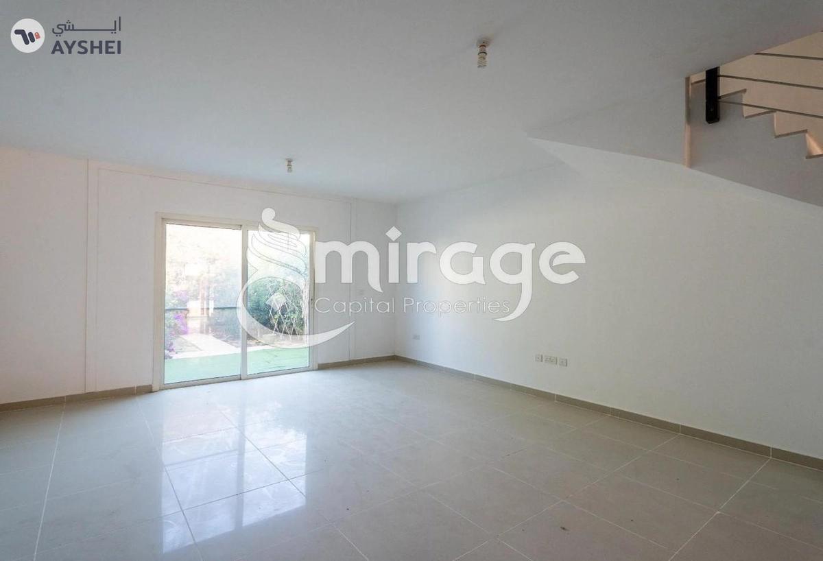 TOWNHOUSE FOR SALE IN ARABIAN STYLE, AL REEF VILLAS-21-21