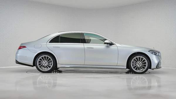 Special Offer | AED 5,881 PM | Low Kilometer | S500 AMG Line