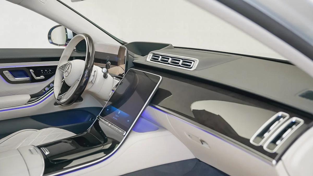 Special Offer | AED 5,881 PM | Low Kilometer | S500 AMG Line-5-5