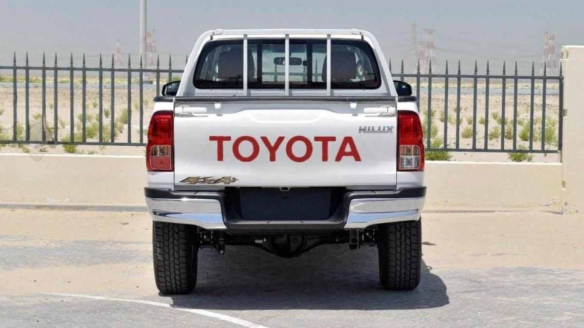 Toyota Hilux HILUX 2.7L AT PETROL 2024 MED OPTION-3-3