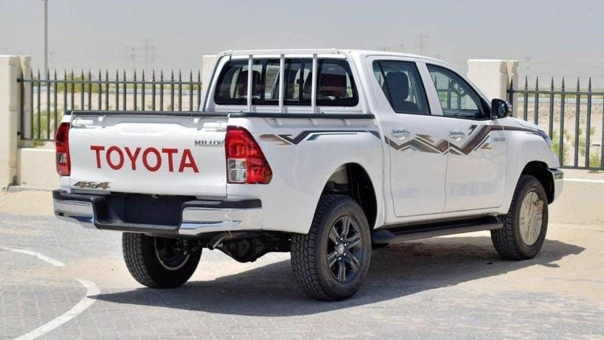 Toyota Hilux HILUX 2.7L AT PETROL 2024 MED OPTION-5-5