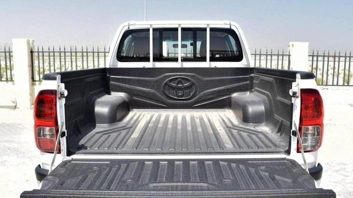 Toyota Hilux HILUX 2.7L AT PETROL 2024 MED OPTION-8-8