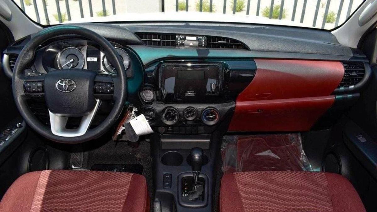 Toyota Hilux HILUX 2.7L AT PETROL 2024 MED OPTION-9-9