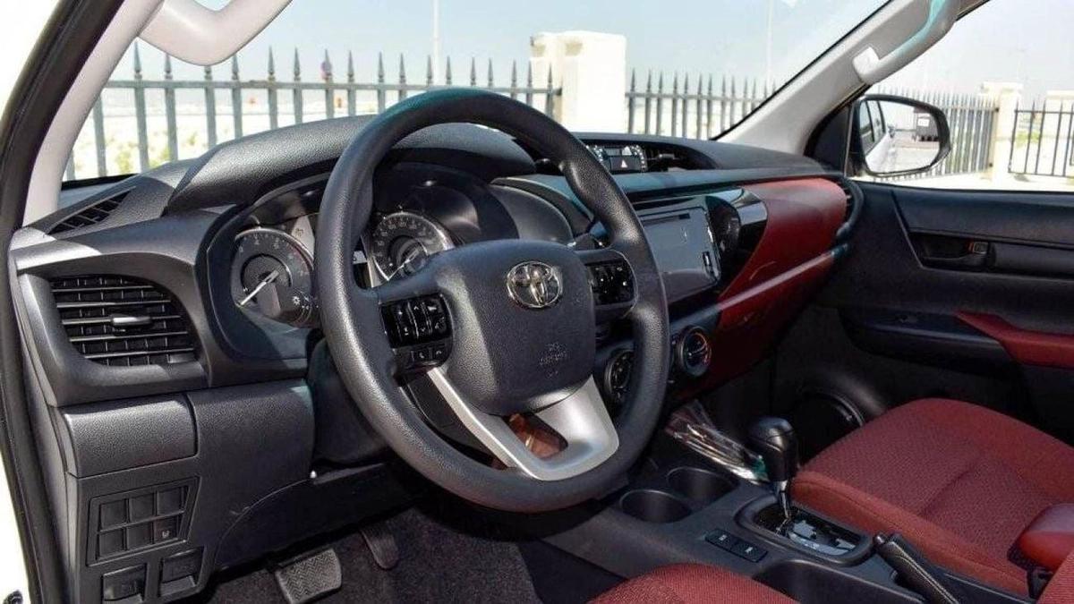 Toyota Hilux HILUX 2.7L AT PETROL 2024 MED OPTION-12-12